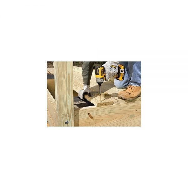 מברגת אימפקט 18V דה וולט DEWALT DCF886M2 עיצוב קומפקטי המאפשר עבודה קלה נוחה