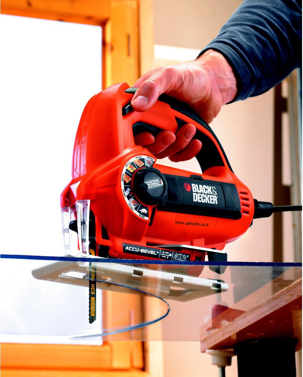 חיתוך מעגלי Black & Decker B-KS900SK