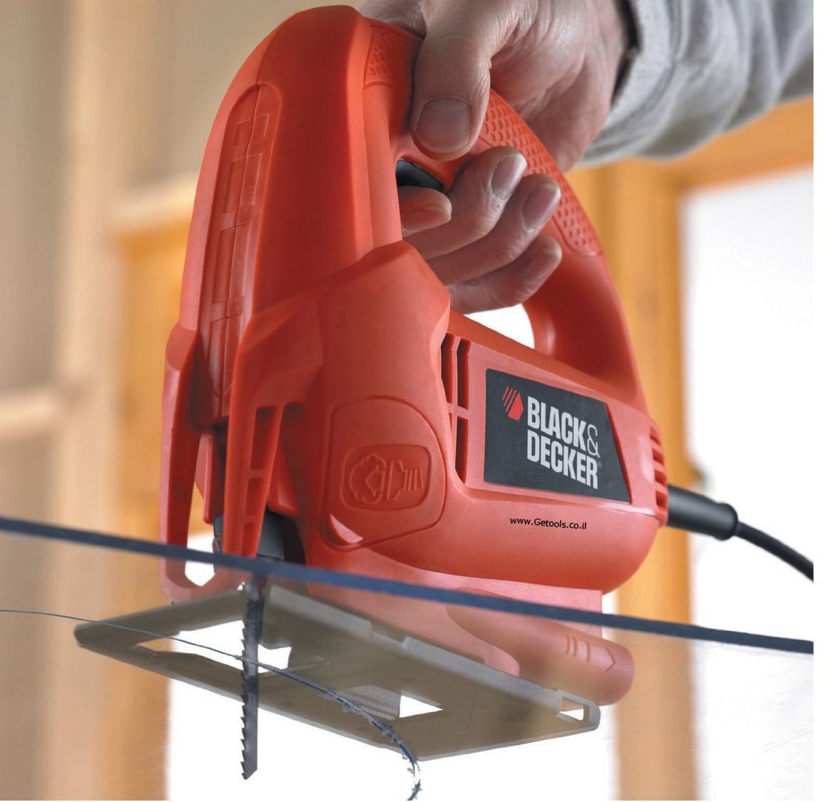 מסור אנכי Black & Decker KS600E עם חיתוך מעגלים מעלות מסור אנכי Black & Decker KS600E עם חיתוך מעגלים
