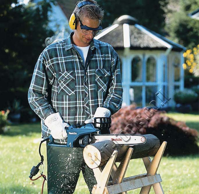Makita UC3520A