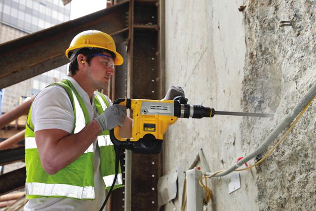 פטיש חציבה וקידוח 45 מ פטיש חציבה וקידוח DEWALT D25601K